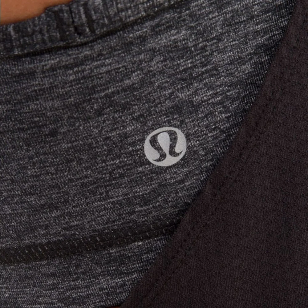 Lululemon No Limit Tank Charcoal Striped Medium Size 6 Bust Lining Loose - Picture 7 of 15